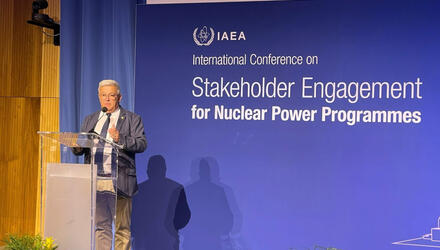Kris Van Dijck op IAEA conferentie Wenen